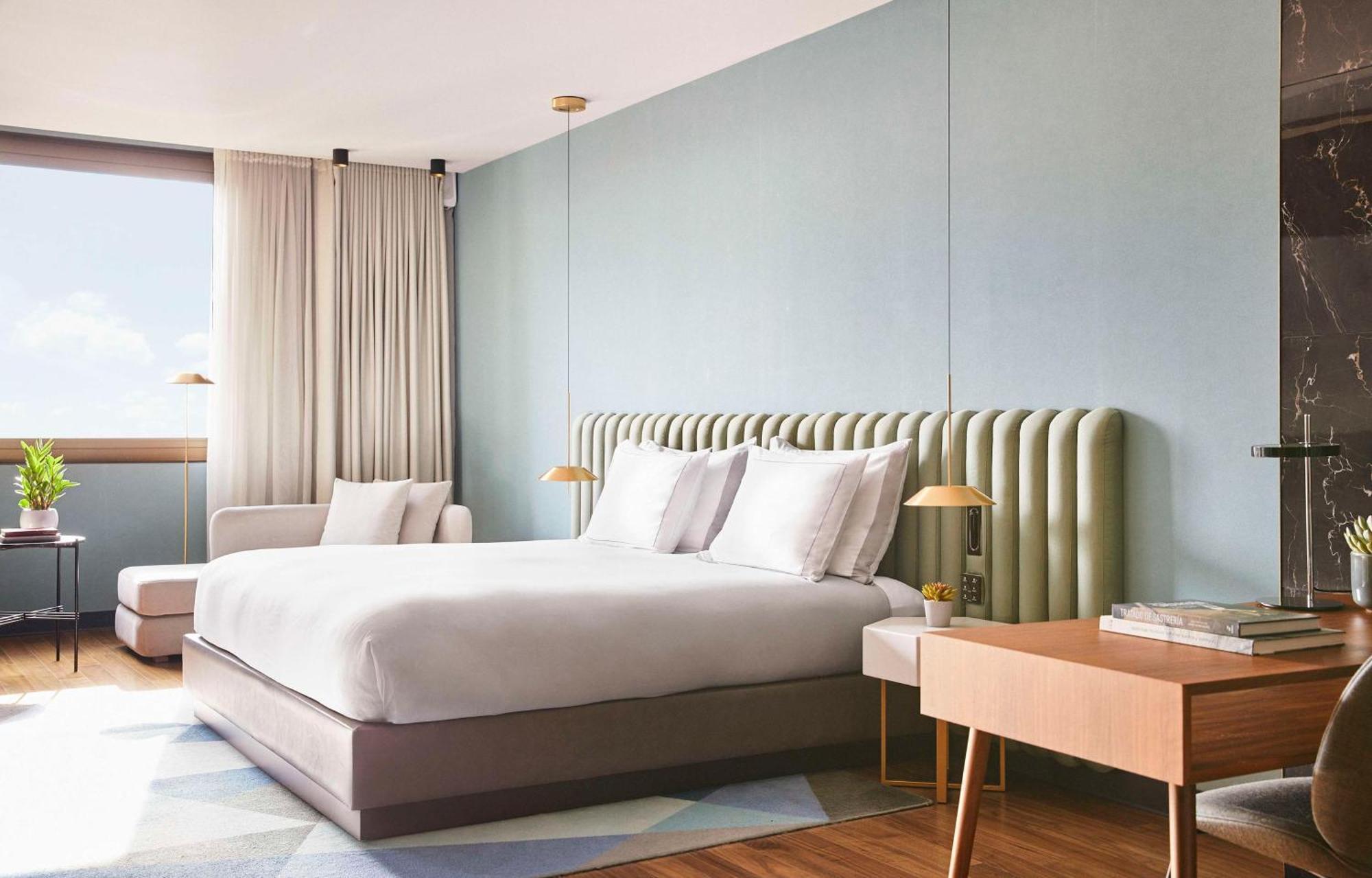 巴塞罗那索菲亚酒店-凯悦无限精选 外观 照片 A bedroom at the hotel